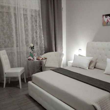 Hotel Pianeta Roma 48 Exteriér fotografie