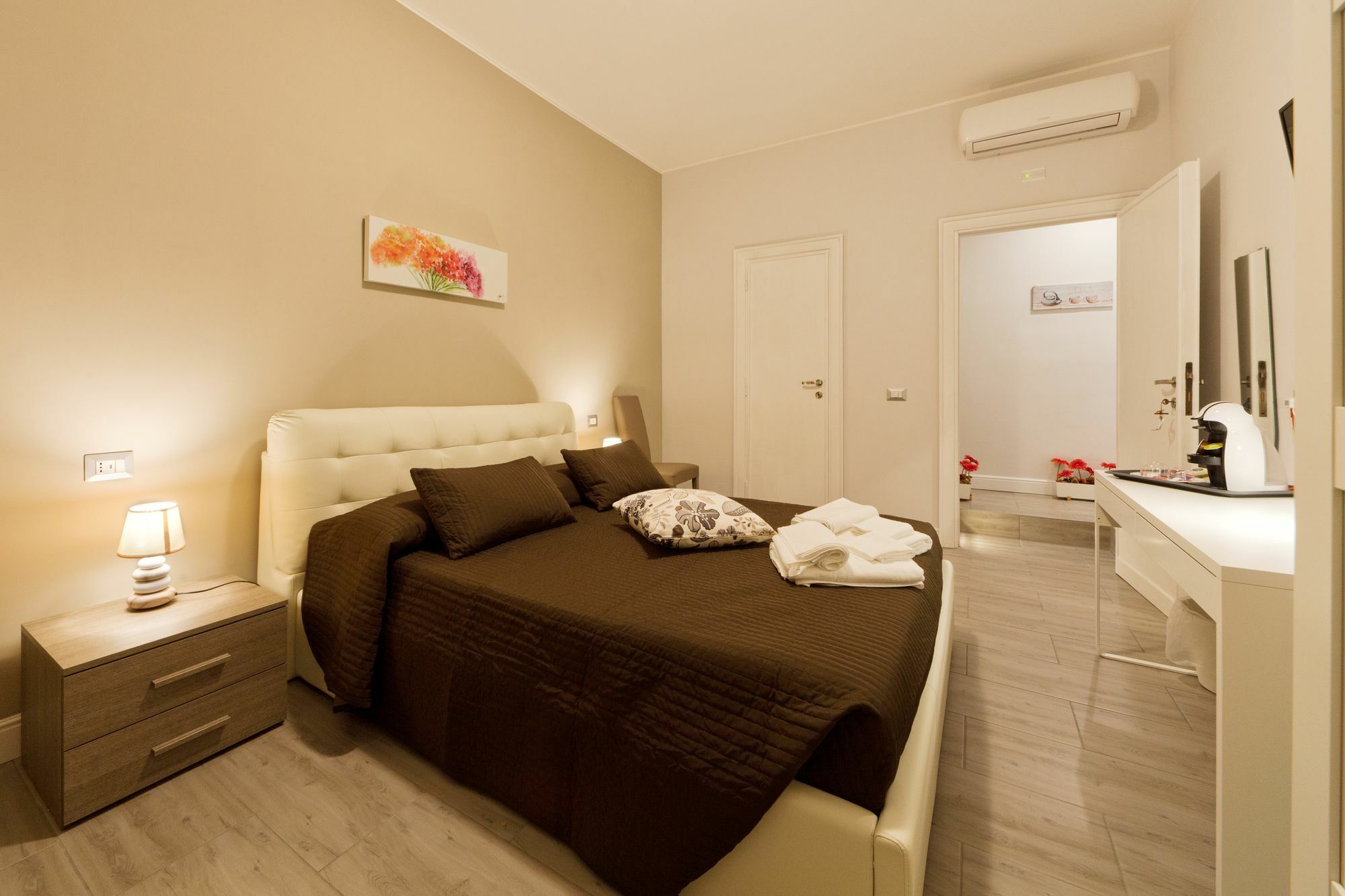 Hotel Pianeta Roma 48 Exteriér fotografie
